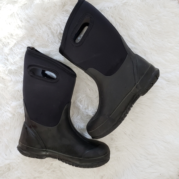 Bogs Other - BOGS Youth Classic Black Winter Boots
